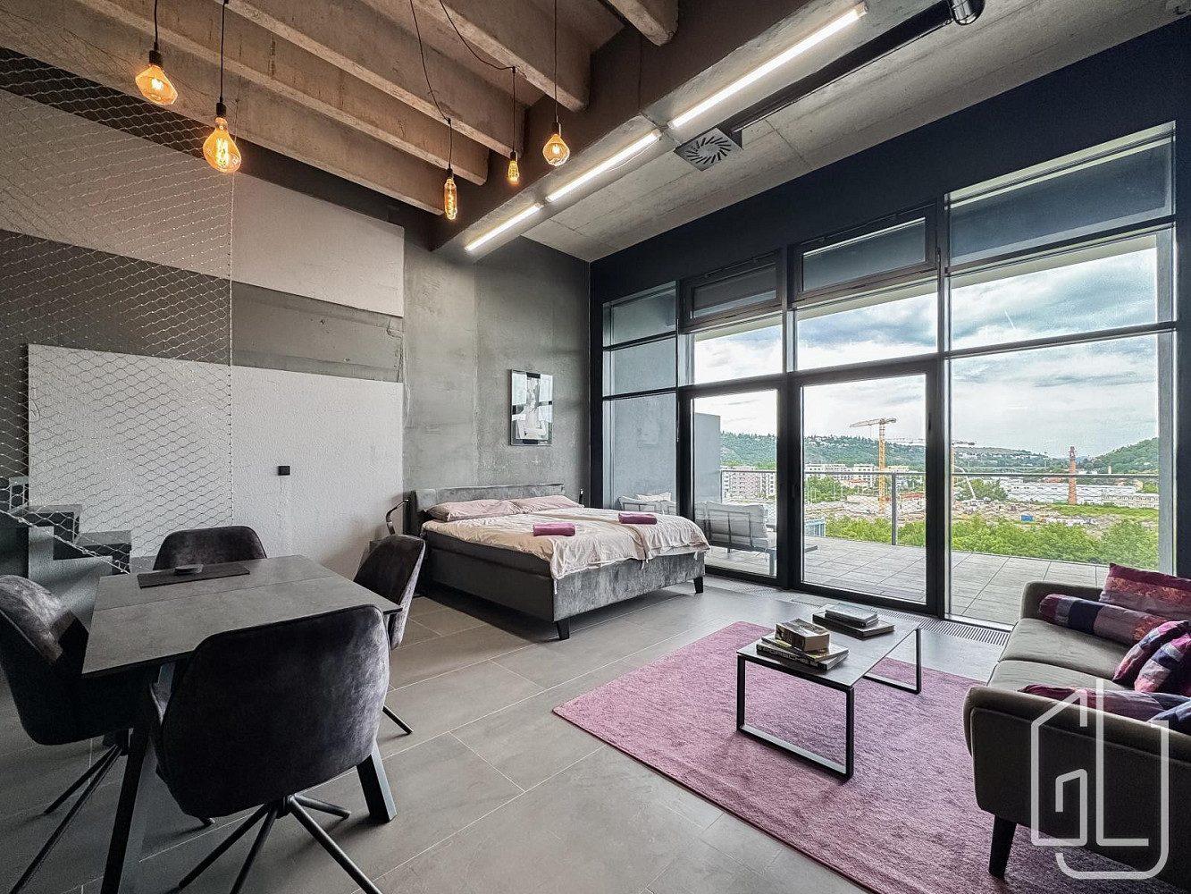 Pronájem bytu 2+kk 65 m²