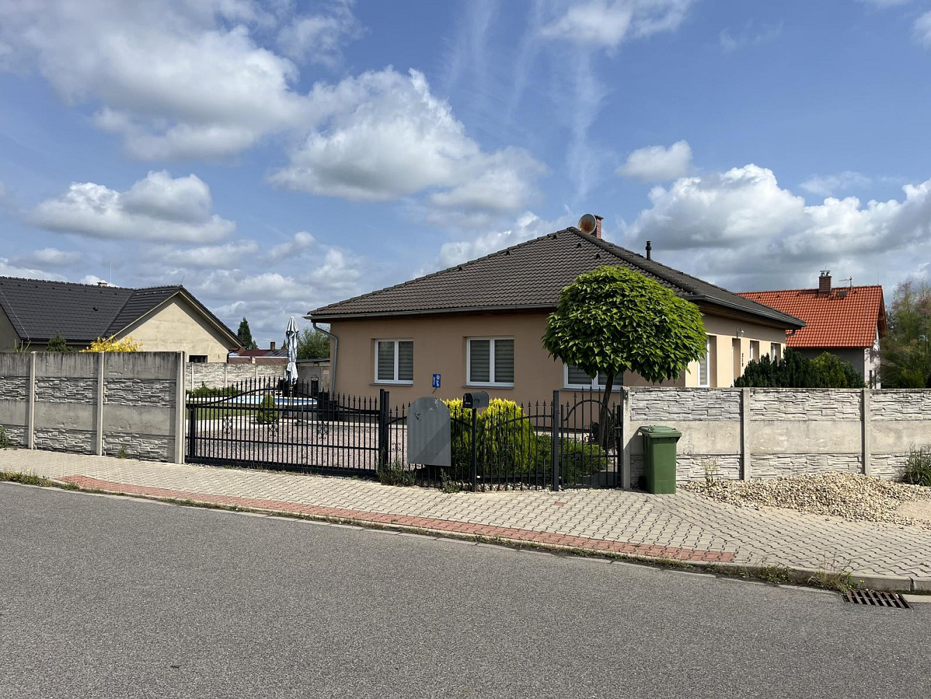 Prodej domu 108 m² s pozemkem 856 m²