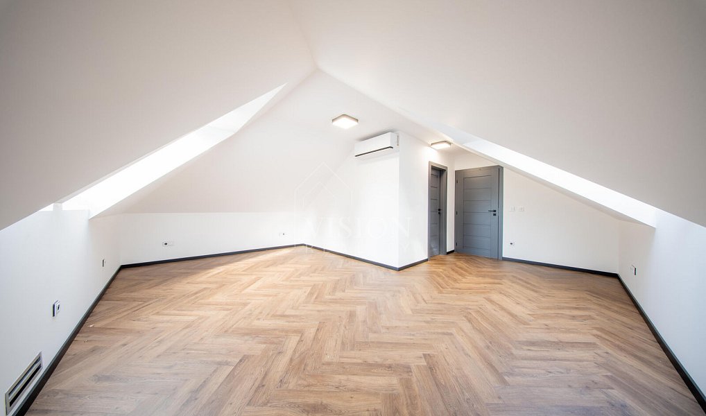 Prodej domu 272 m² s pozemkem 1 091 m², Kamenice – náhled fotky 32