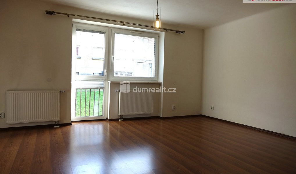 Pronájem bytu 2+1 60 m², Chocerady – náhled fotky 3