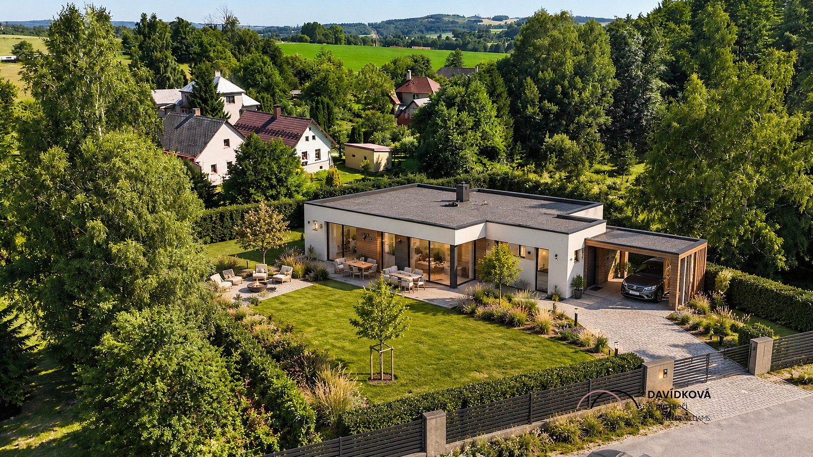 Prodej stavebního pozemku 980 m² – fotografie 3