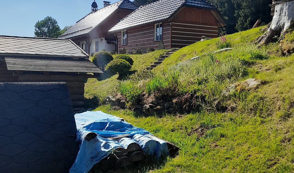 Prodej ubytovacího objektu 970 m², Horní Vltavice – náhled fotky 8