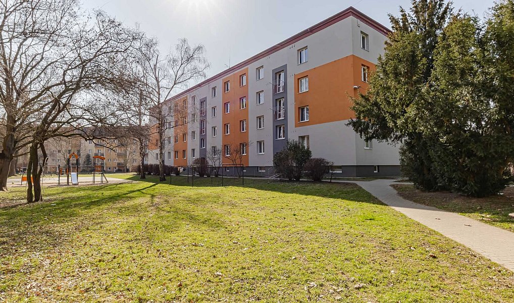 Prodej bytu 2+1 57 m², Uherské Hradiště – náhled fotky 2