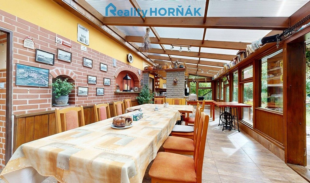 Prodej domu 364 m² s pozemkem 1 261 m², Votice – náhled fotky 9