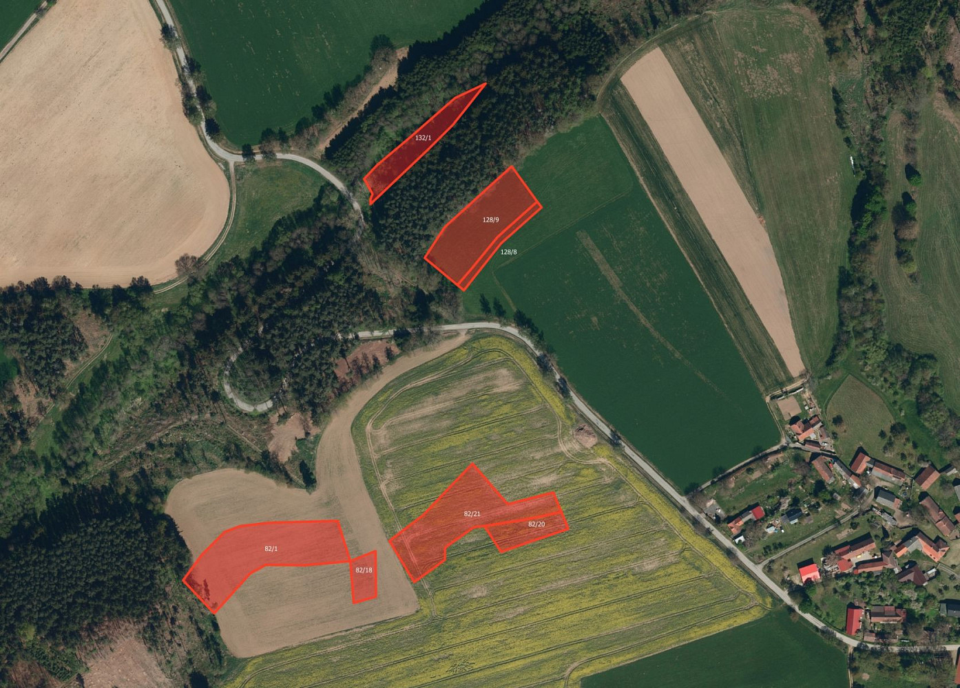 Prodej pole 15 608 m²