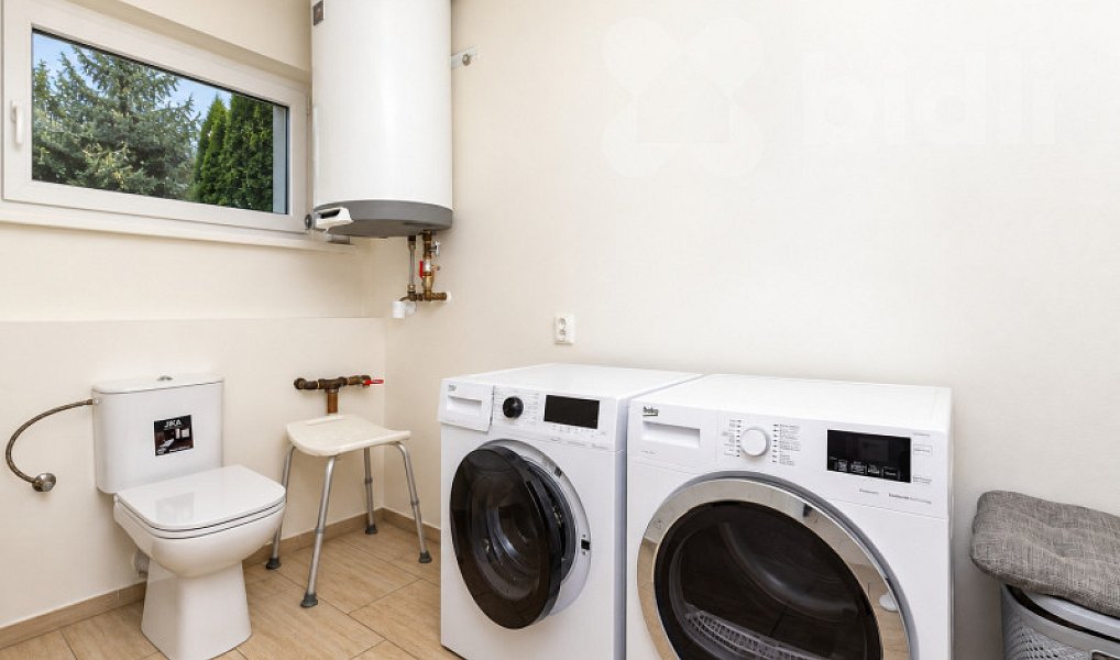 Prodej domu 220 m² s pozemkem 1 700 m², Oslavany – náhled fotky 13