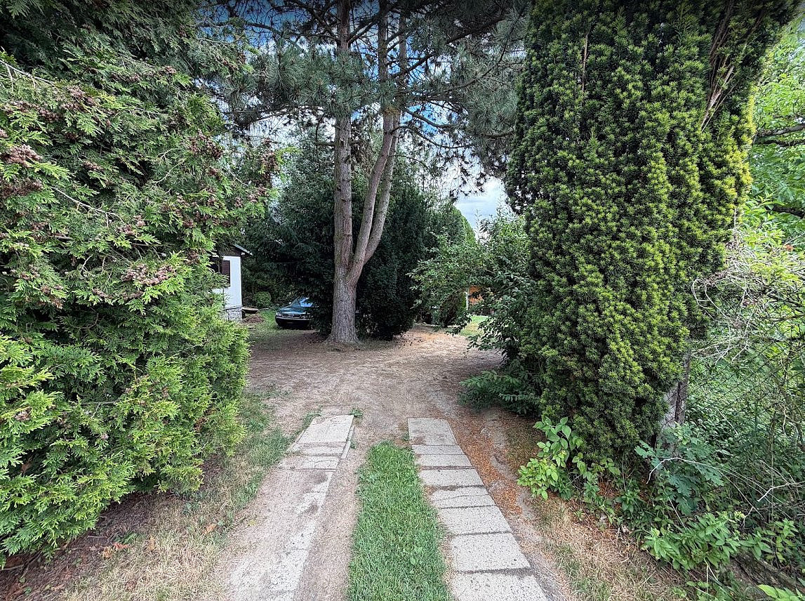 Prodej stavebního pozemku 1 330 m² — photo 2