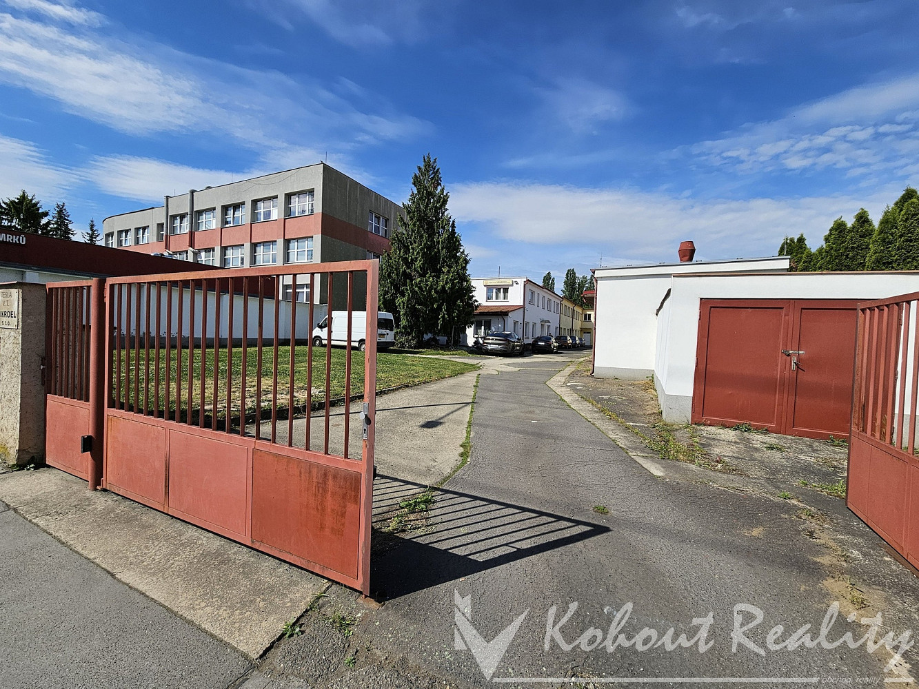 Pronájem kanceláře 105 m² — photo 3