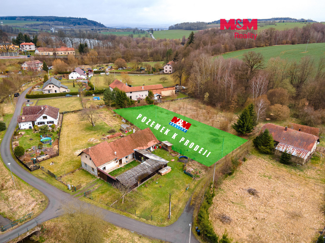 Prodej stavebního pozemku 1 496 m²