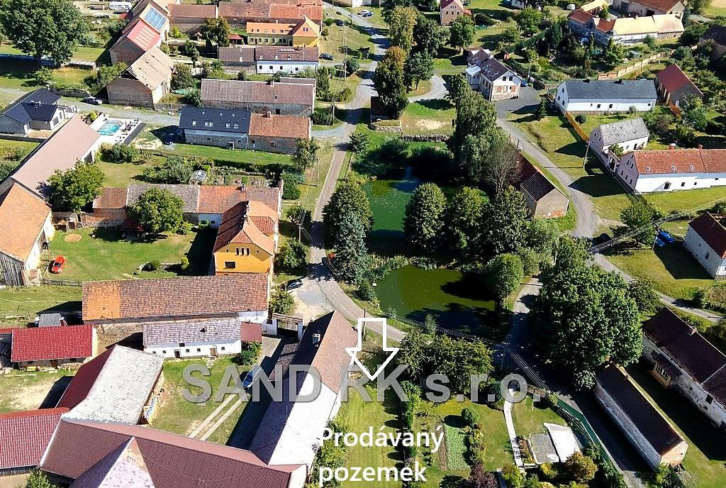 Prodej stavebního pozemku 1 843 m² – fotografie 3