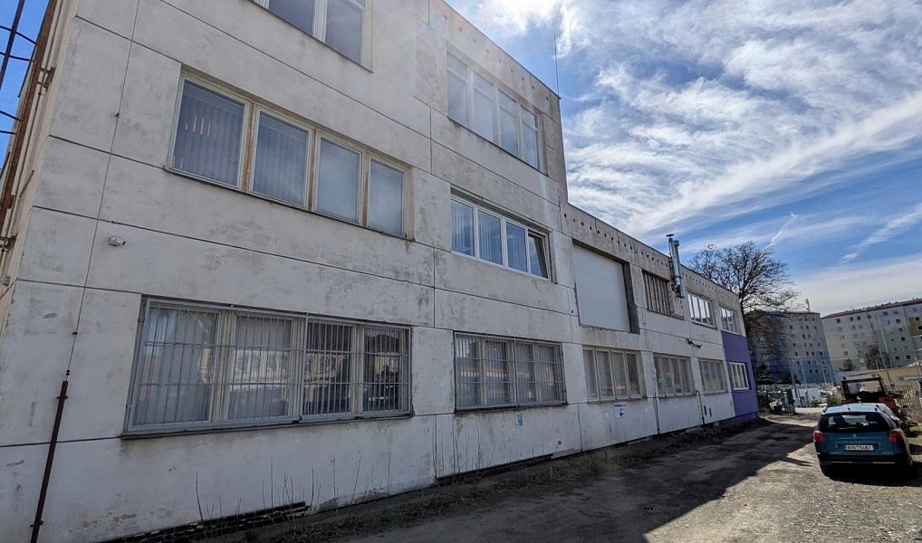 Pronájem výrobních prostor 351 m², Teplice – náhled fotky 13