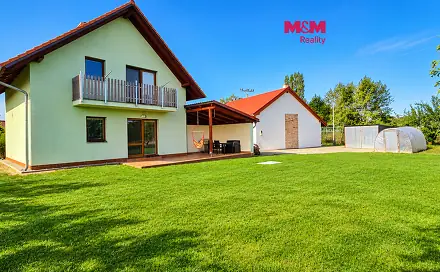 Prodej domu 102 m² s pozemkem 1 106 m², Kostěnice, okres Pardubice
