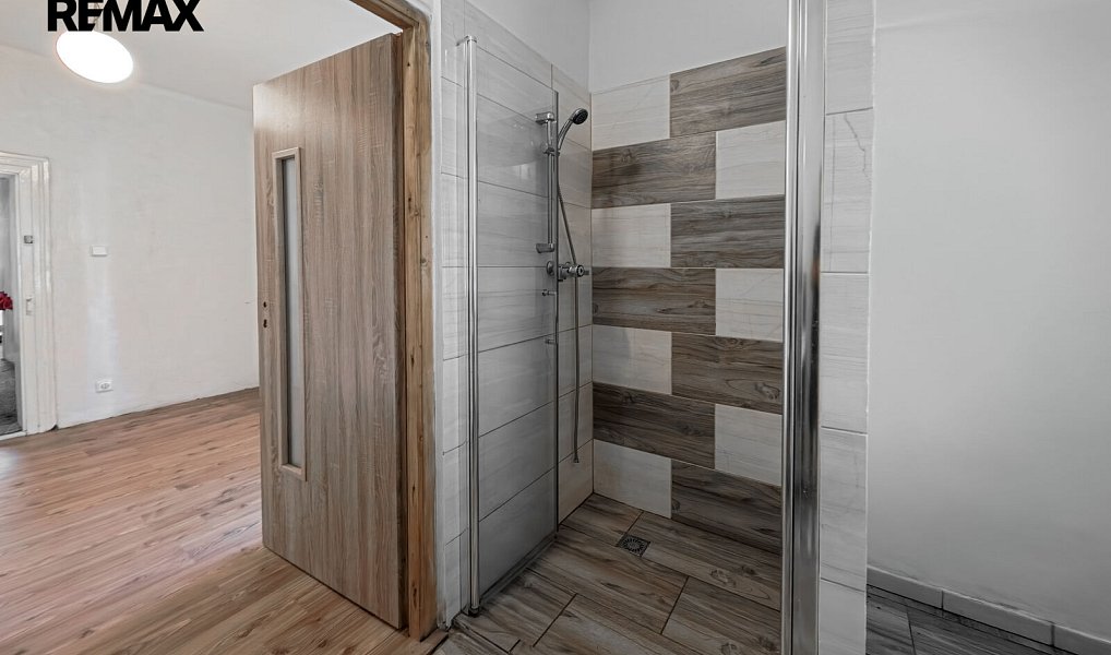 Prodej domu 500 m² s pozemkem 551 m², Chřibská – náhled fotky 25