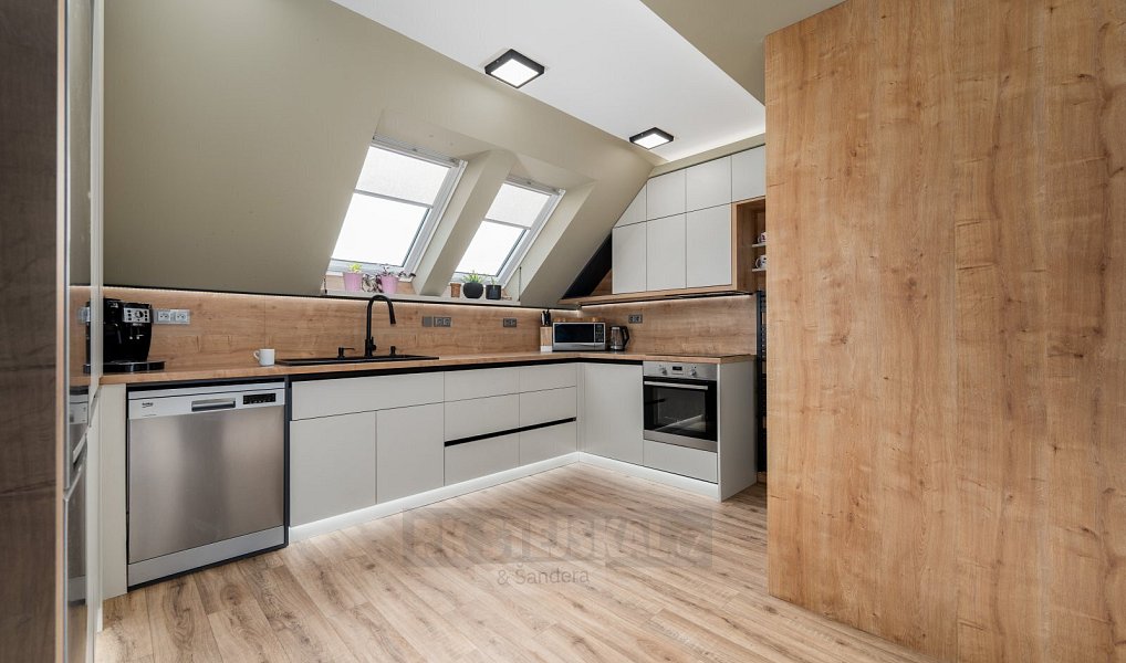 Prodej bytu 4+1 145 m², České Budějovice – náhled fotky 7
