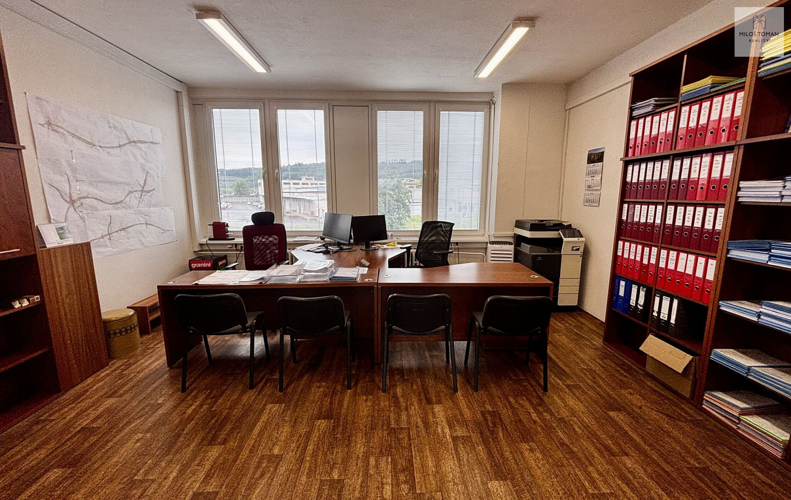 Pronájem kanceláře 15 m² – fotografie 3