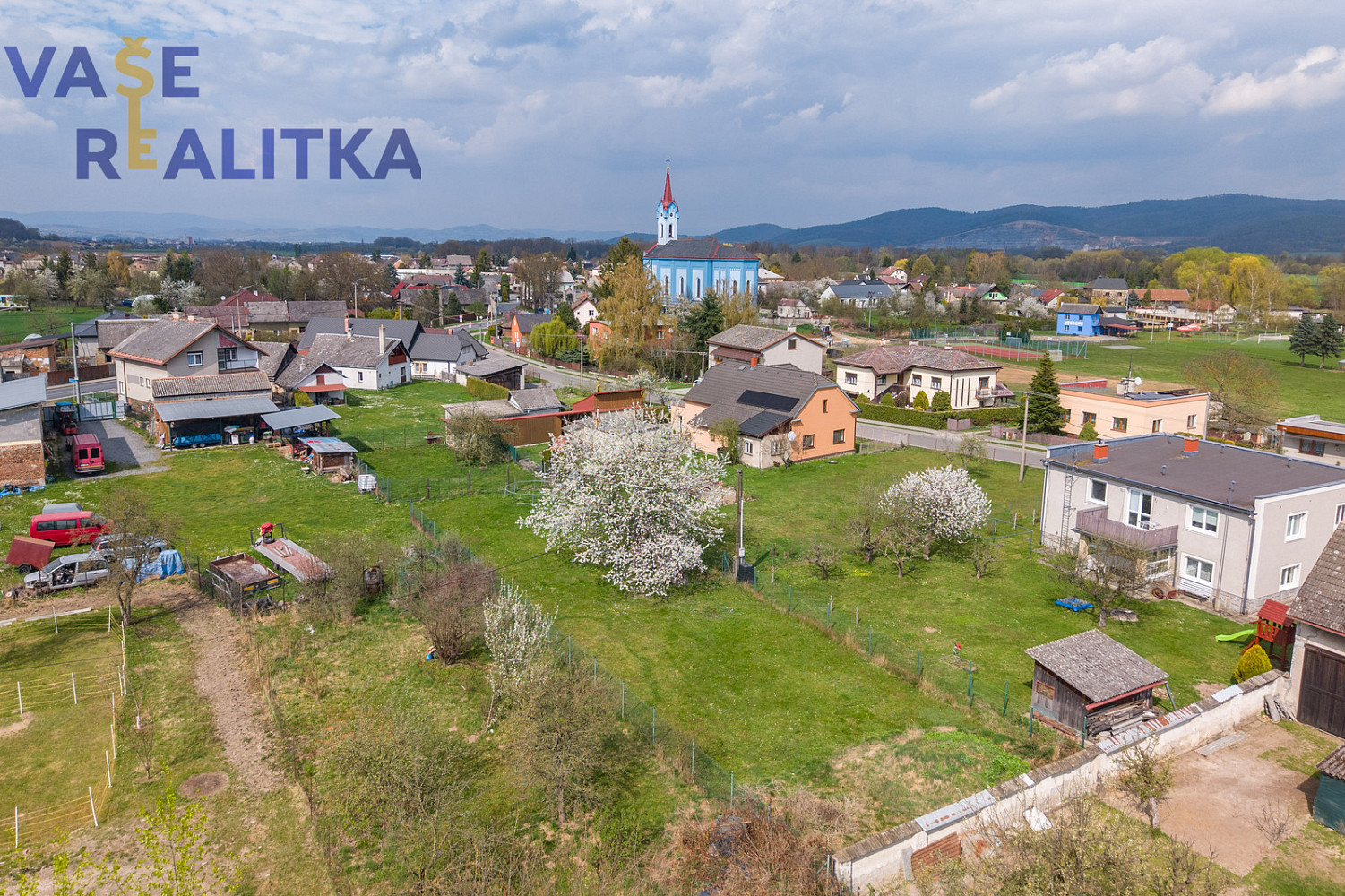 Prodej stavebního pozemku 2 325 m² – fotografie 5