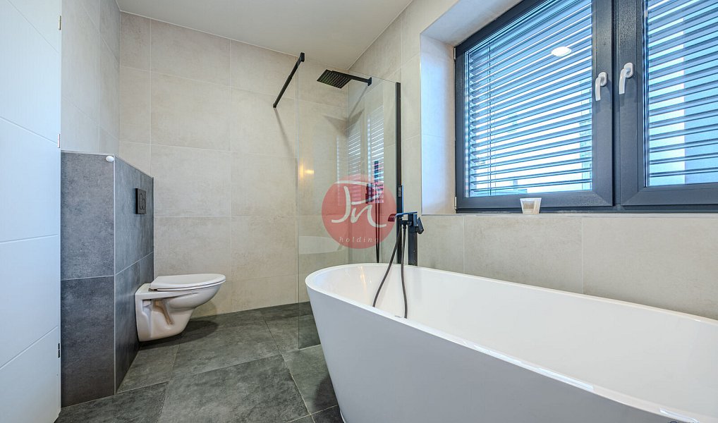 Pronájem domu 194 m² s pozemkem 1 000 m², Ostrava – náhled fotky 13