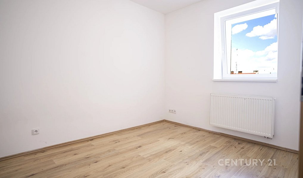 Pronájem bytu 3+kk 74 m², Znojmo – náhled fotky 11