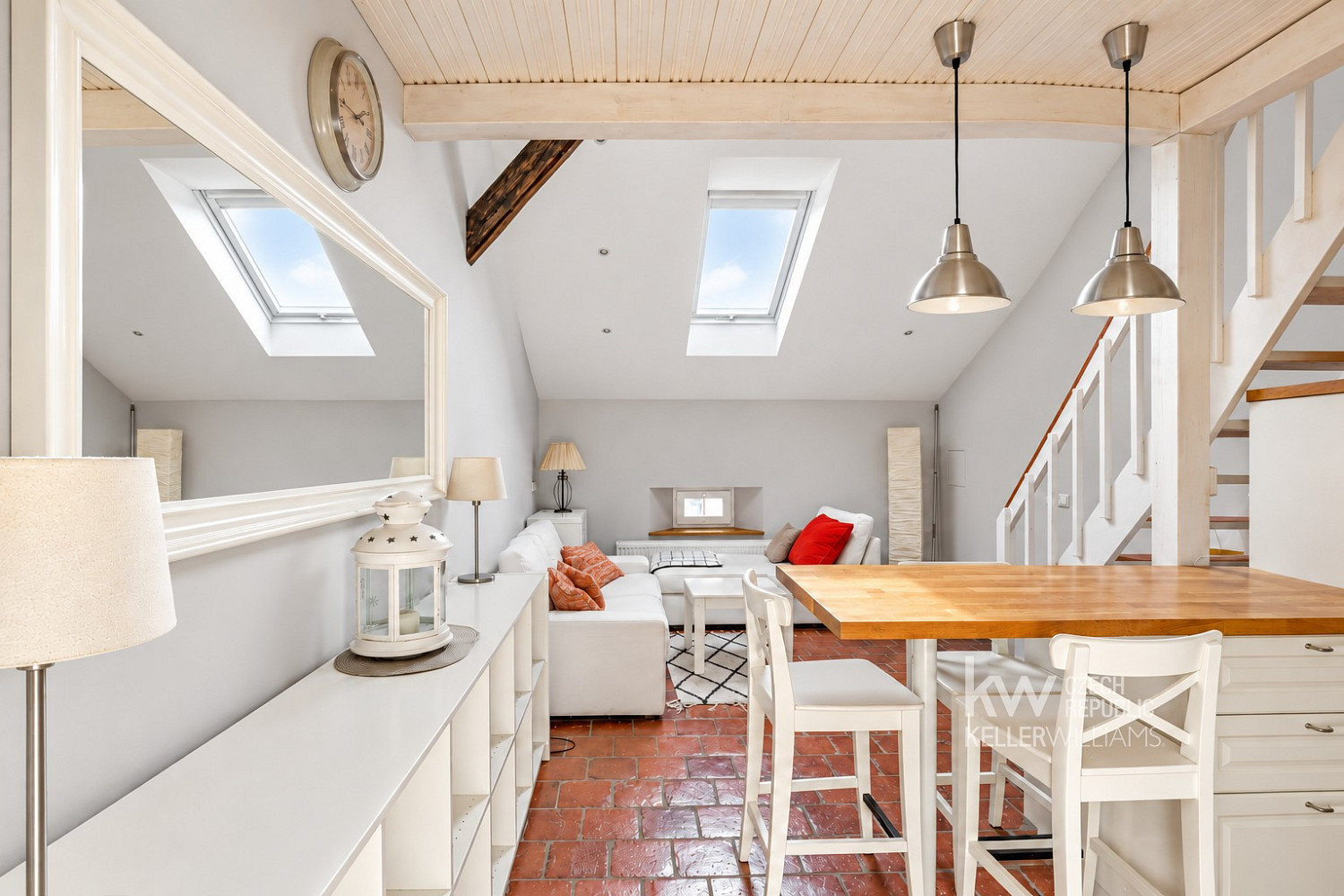 Pronájem bytu 2+kk 44 m² – fotografie 2