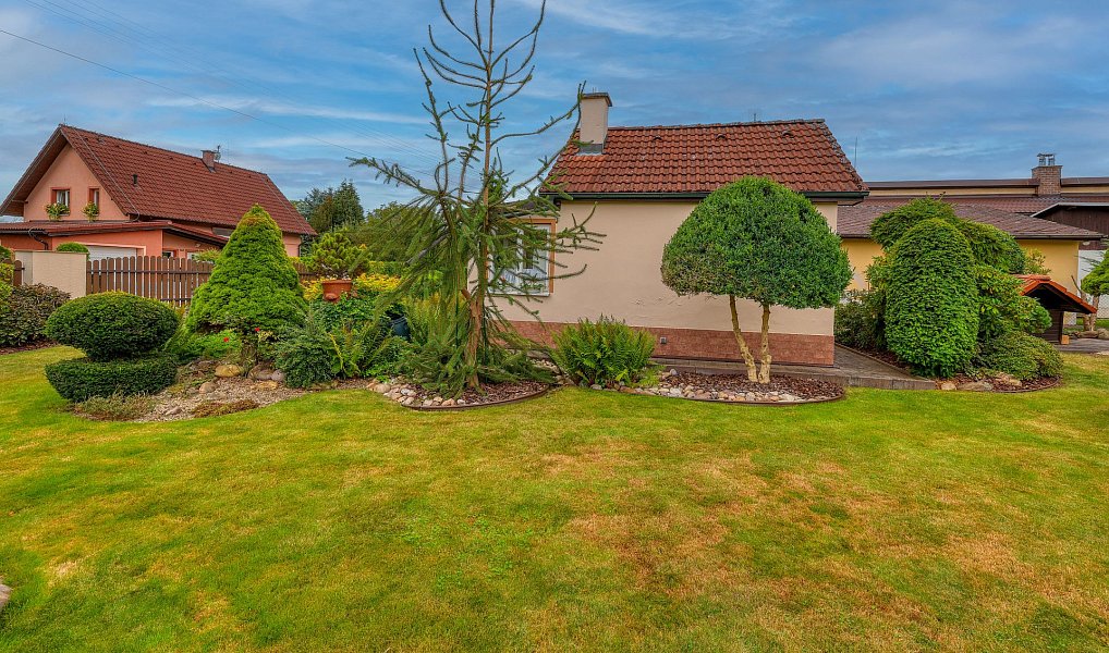 Prodej stavebního pozemku 287 m², Zruč-Senec – náhled fotky 4