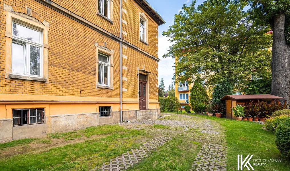 Prodej domu 260 m² s pozemkem 1 552 m², Varnsdorf – náhled fotky 4