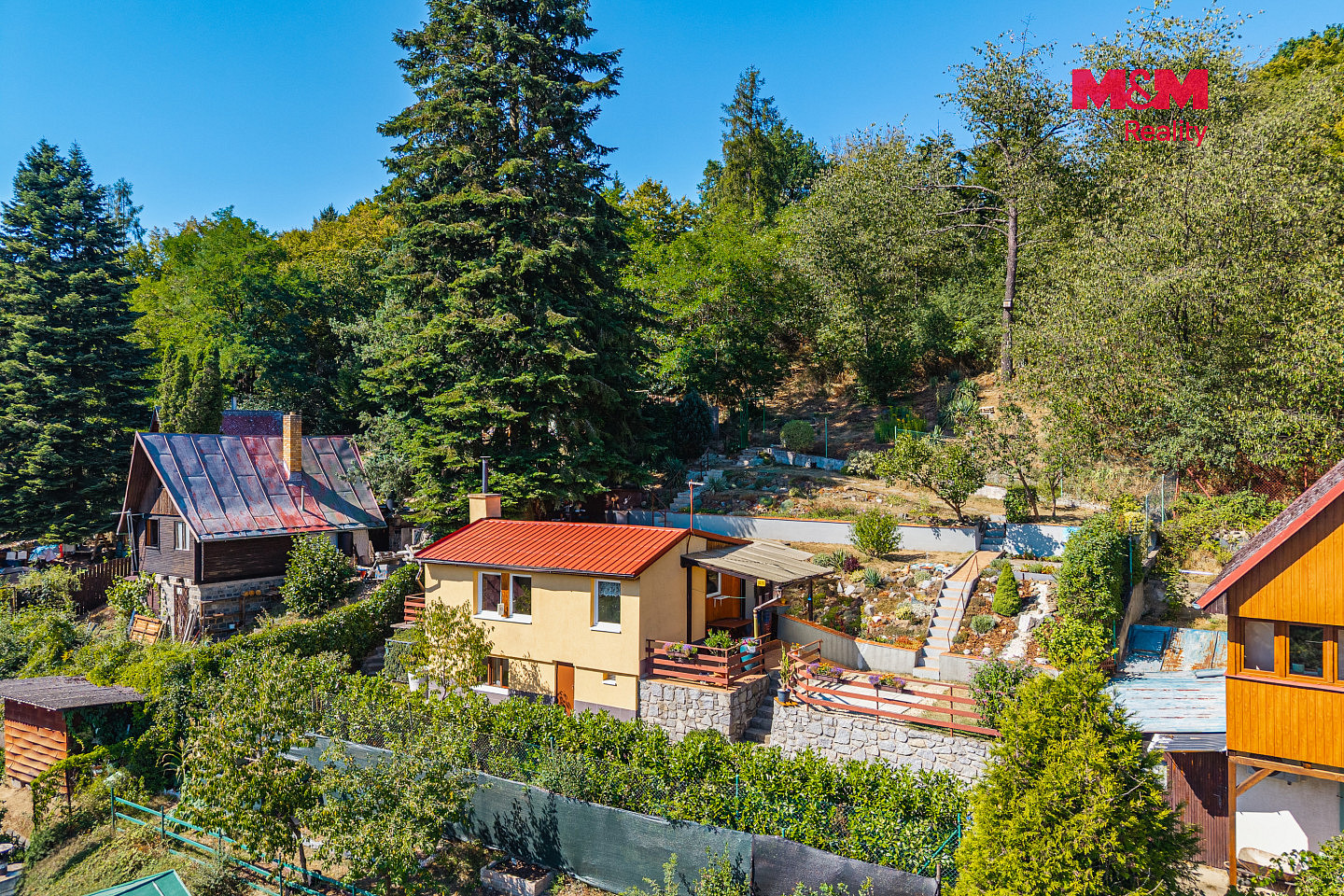 Prodej chaty/chalupy 40 m² s pozemkem 358 m² – fotografie 2