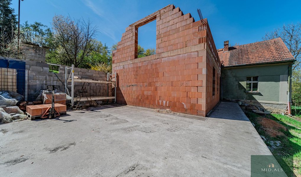 Prodej domu 200 m² s pozemkem 1 891 m², Plasy – náhled fotky 23