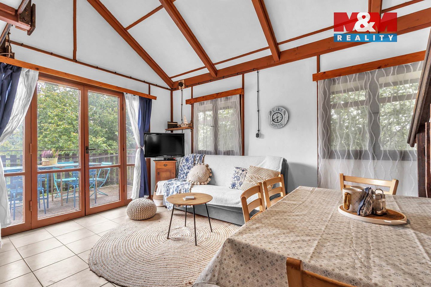 Prodej domu 181 m² s pozemkem 293 m² – pohled 2