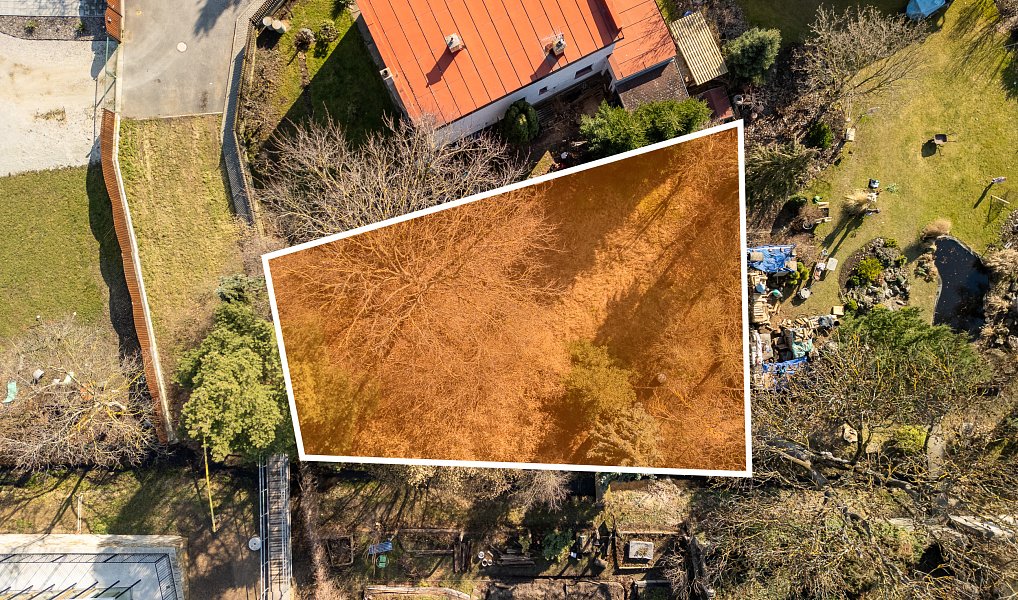 Prodej stavebního pozemku 360 m², Králův Dvůr – náhled fotky 11