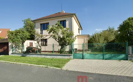 Prodej domu 243 m² s pozemkem 743 m², Jiráskova, Šestajovice, okres Praha-východ