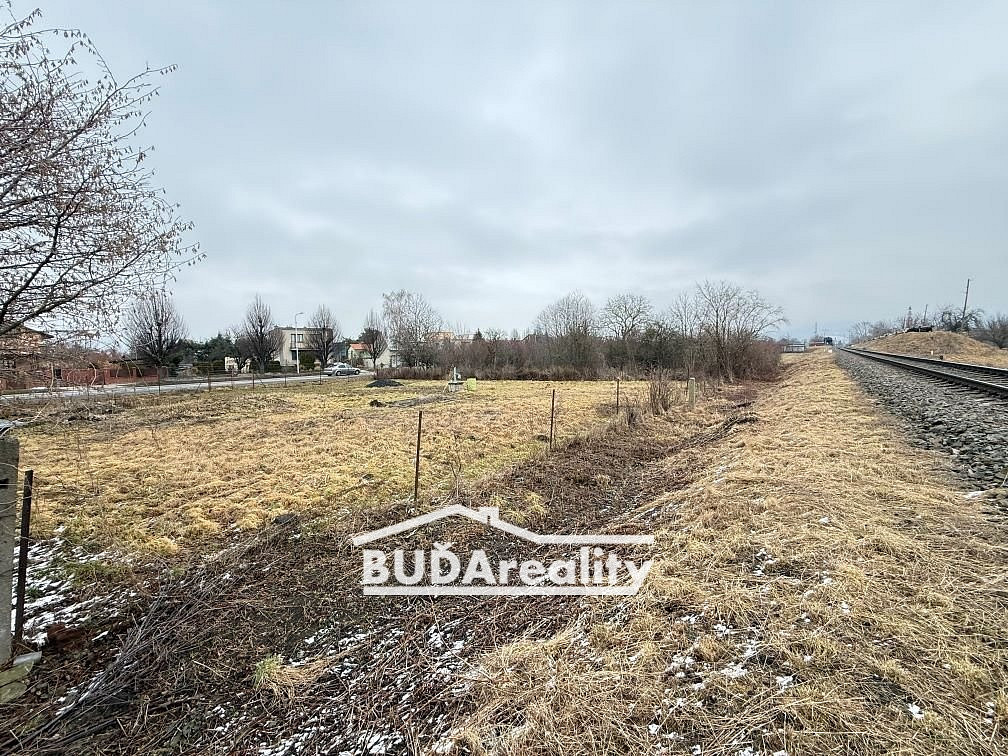 Prodej komerčního pozemku 1 037 m² – fotografie 3
