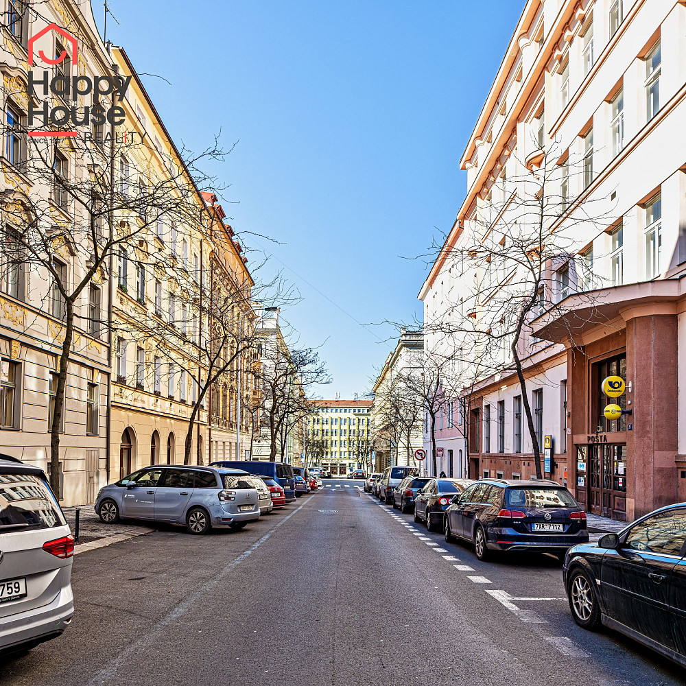 Pronajmeme garážové stání v zakladači, Praha 2 - Vinohrady, ul Moravská – fotografie 3
