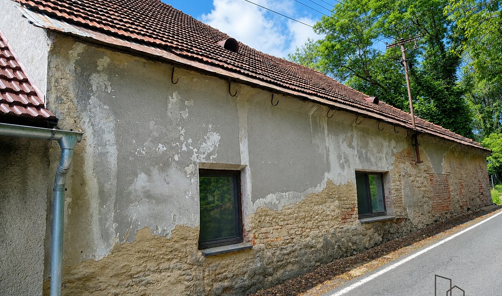 Prodej domu 200 m² s pozemkem 200 m², Hukvaldy – náhled fotky 3