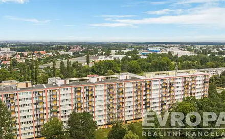 Pronájem bytu 1+kk 27 m²