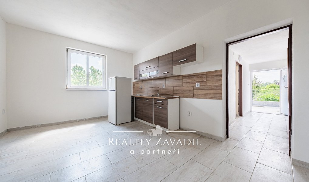 Prodej výrobních prostor 940 m², Koleč – náhled fotky 11