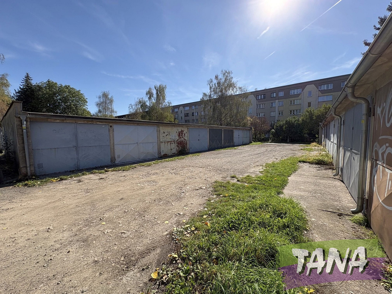 Pronájem garáže v Hradci Králové, ulice Severní – fotografie 2
