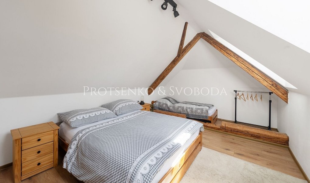 Prodej nájemního domu, činžáku 174 m², Hluboká nad Vltavou – náhled fotky 23