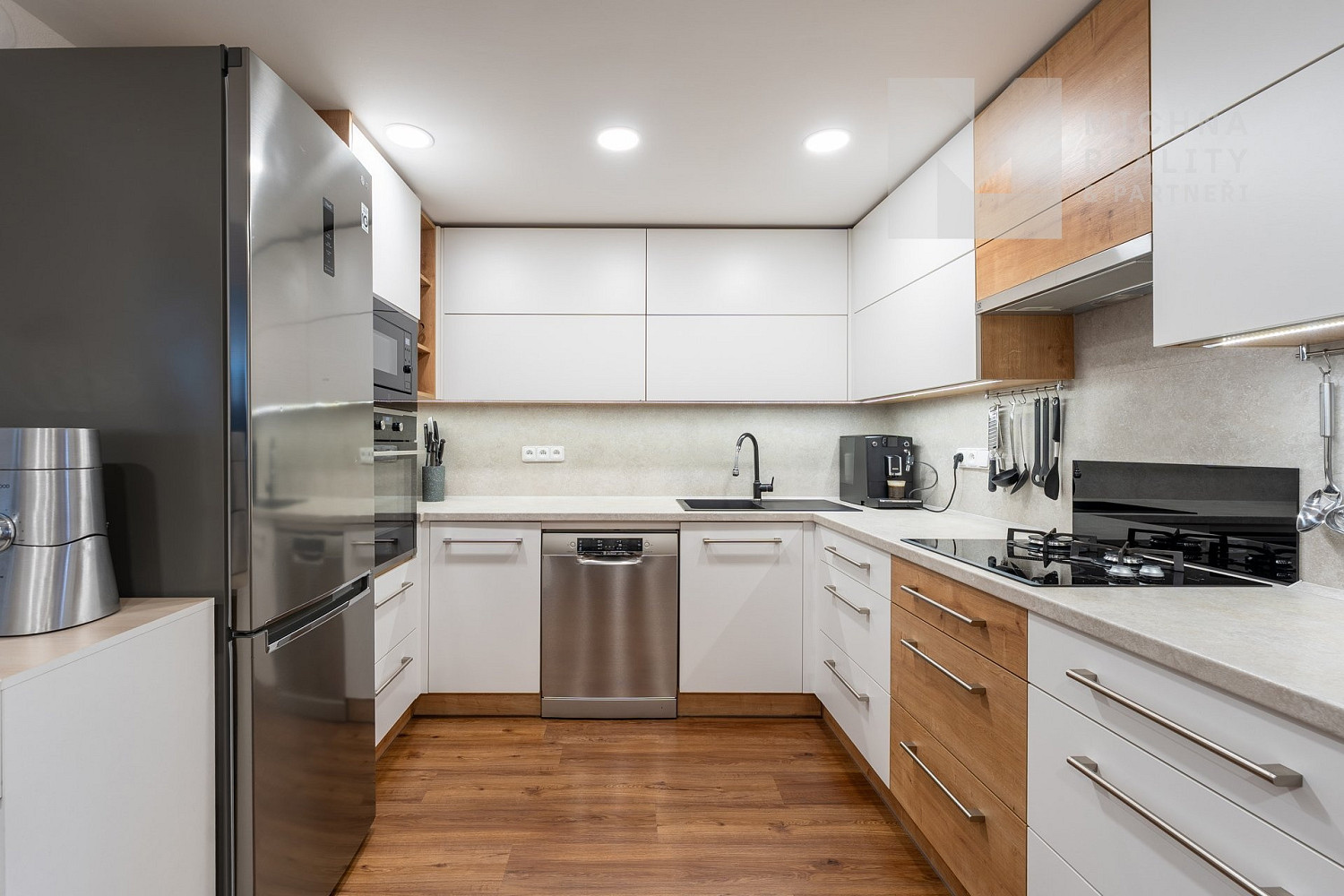Prodej domu 190 m² s pozemkem 653 m² – fotografie 3