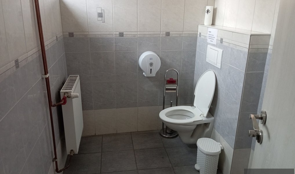 Pronájem obchodních prostor 150 m², Uherský Brod – náhled fotky 2