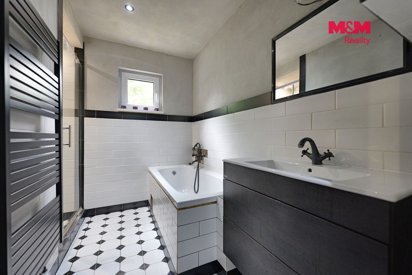 Prodej domu 93 m² s pozemkem 765 m² — photo 2