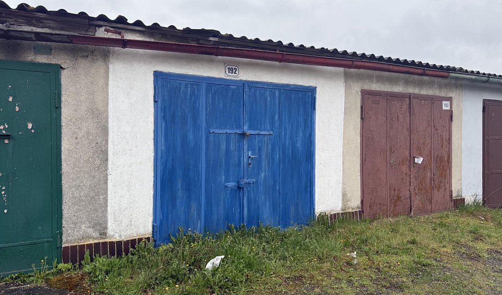 Prodej 3x garáž, OV, 88 m2, Cheb - část Háje + Švédský vrch, Aš – náhled fotky 3