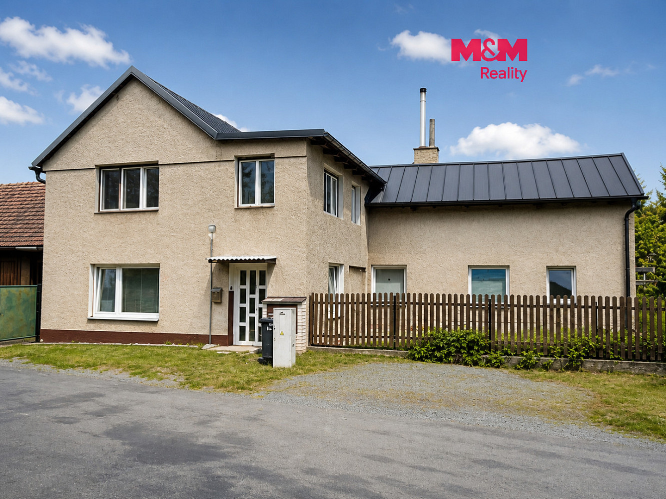 Prodej domu 313 m² s pozemkem 927 m²