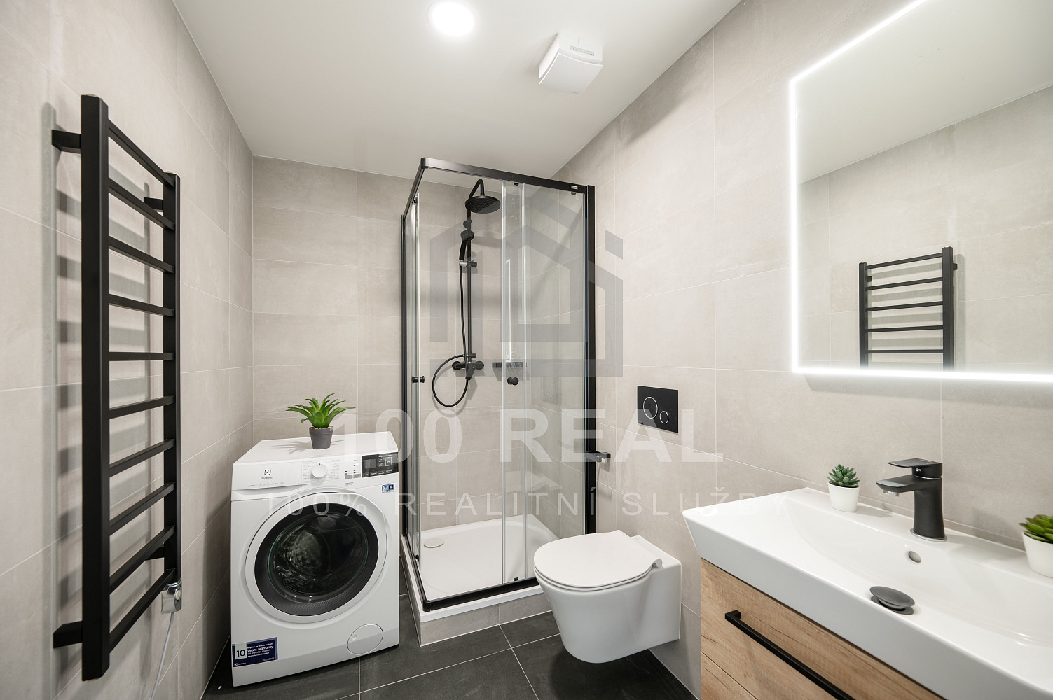 Pronájem bytu 1+kk 35 m²