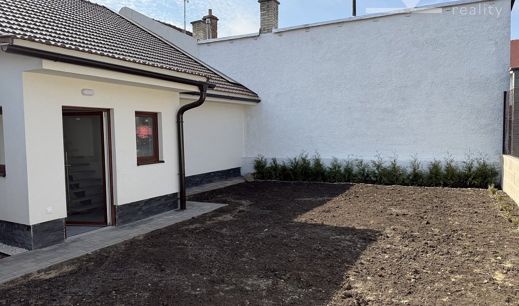 Prodej domu 184 m² s pozemkem 266 m², Vyškov – náhled fotky 2