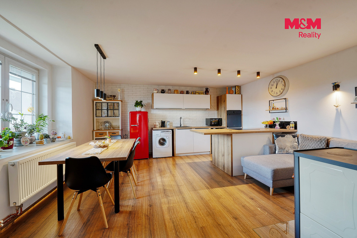 Prodej domu 71 m² s pozemkem 459 m² — photo 2