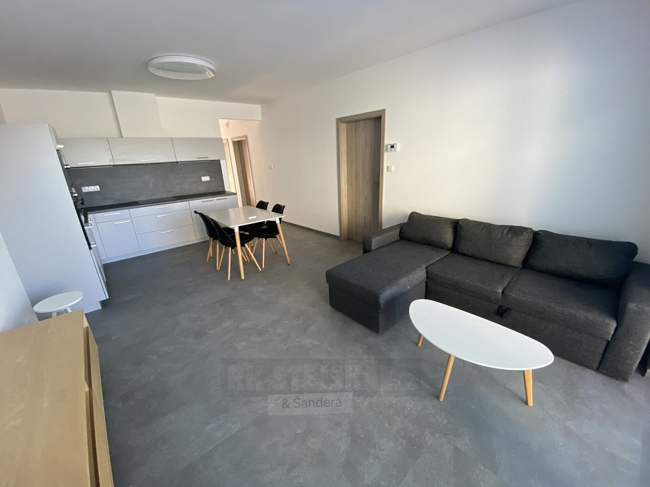 Pronájem bytu 4+kk 80 m² – fotografie 5