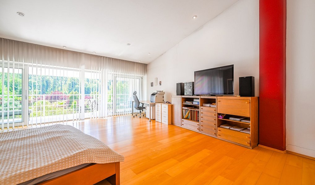 Prodej domu 1 032 m² s pozemkem 2 429 m², Zlín – náhled fotky 24