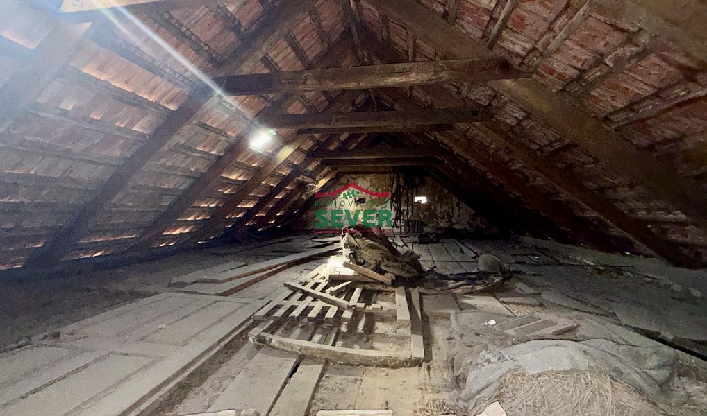 Prodej domu 241 m² s pozemkem 1 596 m², Křesín – náhled fotky 22