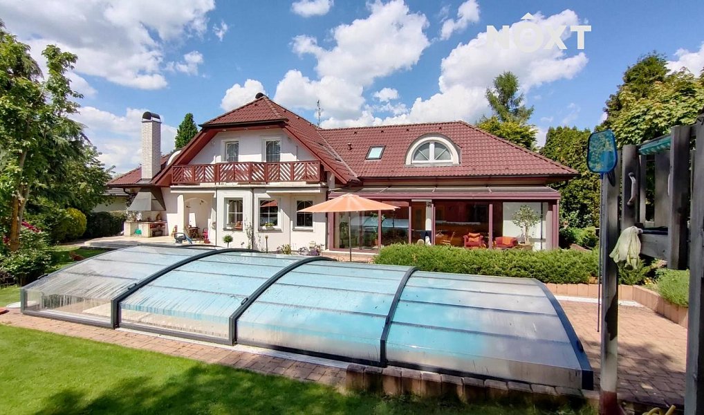 Prodej domu 420 m² s pozemkem 1 542 m², Praha – náhled fotky 9