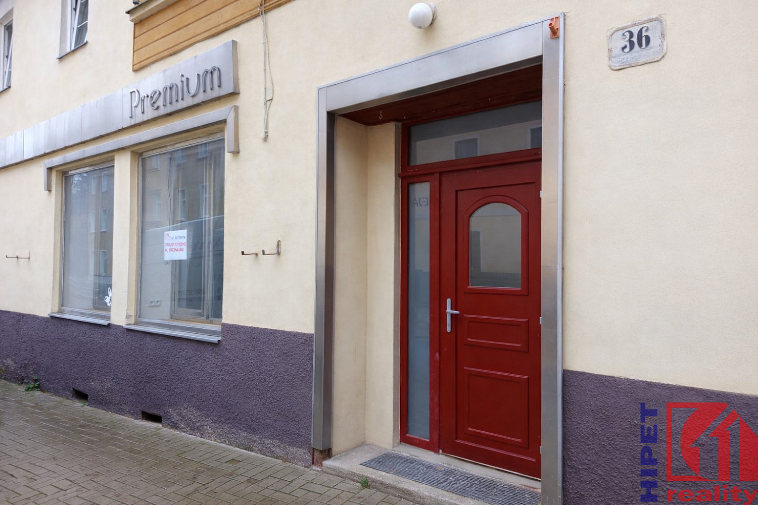 Pronájem obchodních prostor 60 m²